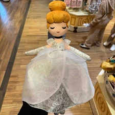 Authentic Disney 75th anniversary Plush princess Cinderella doll Disneyland