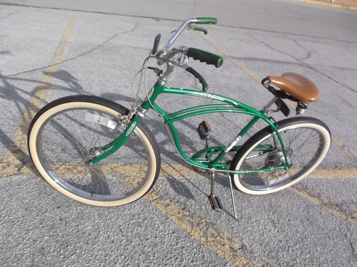 Schwinn Cruiser 5 custom lime Green Paint Chicago Made Dec 1980 USA - Picture 7 of 7