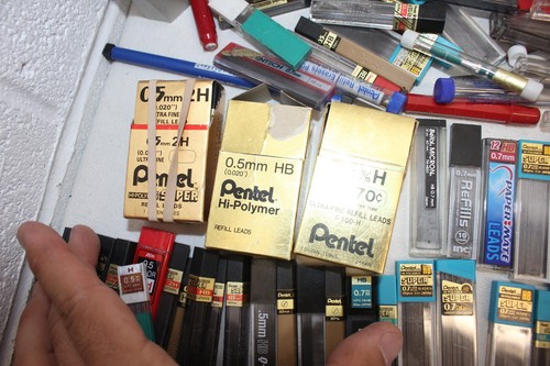 HUGE Lot!!! 3+ lb! Vintage Mechanical Pencils Leads Erasers Pentel .5 .7 .9 +... - Picture 14 of 24