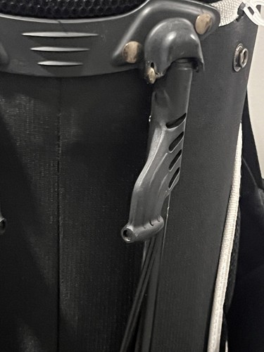 Callaway Golf Capital Stand Bag one Broken Connector In Kick Stand Check The Pic - Picture 6 of 6