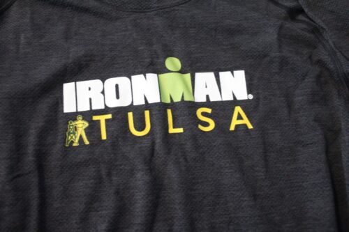 Lululemon Herren Medium Ironman Tulsa LS Metall Lüftung Tech T-Shirt beheizt schwarz - Bild 4 von 6