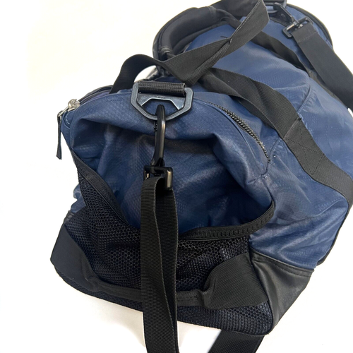 Bolsa de deporte de gimnasio Nike de colección de los 90 azul Big Swoosh deletrear 20" - Imagen 6 de 19