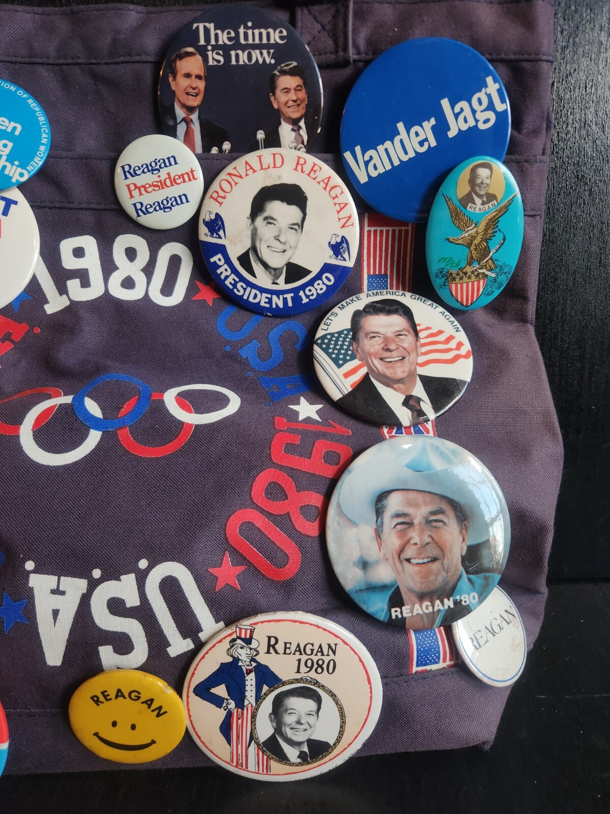 1980 REPUBLICAN NATIONAL CONVENTION REAGAN BUSH 1 OF A KIND TOTE BAG W/28 PINS