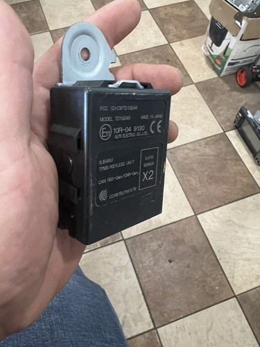 18 19 20 Subaru Impreza Crosstrek Legacy Keyless Entry Module 10R049130 #E2-2 - Picture 5 of 6