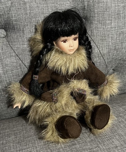 Eskimo Doll 13 inches Tall Porcelain face, hands and feet Soft body - Picture 4 of 5