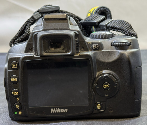 Nikon D40x Digital Point And Shoot Camera(Pre-Owned) - Picture 4 of 7