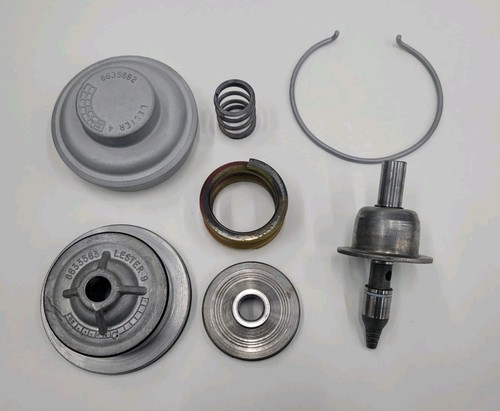 2004R Transmission Intermediate Servo - Picture 2 of 7