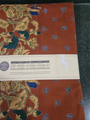 Williams-Sonoma Provence 70 in Square Tablecloth Flowers Bees NIP - Picture 4 of 5