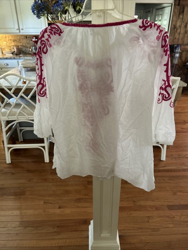 Blusa túnica blanca Chicos talla 3L rosa intenso bordada detalles detallados con joyas - Imagen 8 de 9