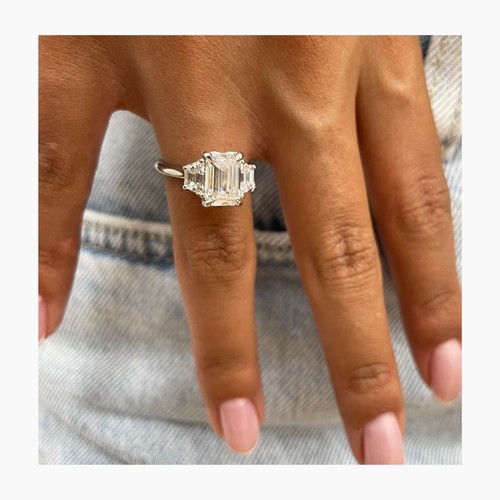 Diamond Ring VS1 E IGI Certified Emerald 2.5 Ct Labcreated 3Stone 14K White Gold - Picture 4 of 13
