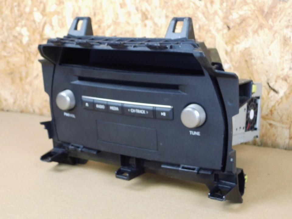 Lexus NX Einheit Radio CD Player 86120-78090" 456 - Bild 2 von 4