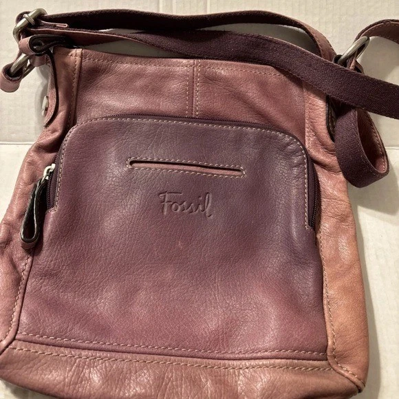 Bolsa tiracolo Fossil Dusty couro rosa - Imagem 2 de 4