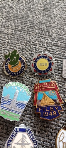 9 x Enamel Butlins badges 1948 - 1966 nice lot - Picture 2 of 5