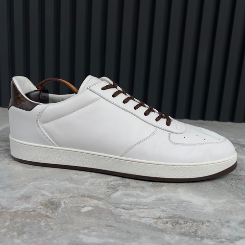 Zapatilla deportiva Louis Vuitton Rivoli parte superior baja monograma cuero blanco 11 LV 12 US 45 EUR - Imagen 4 de 14