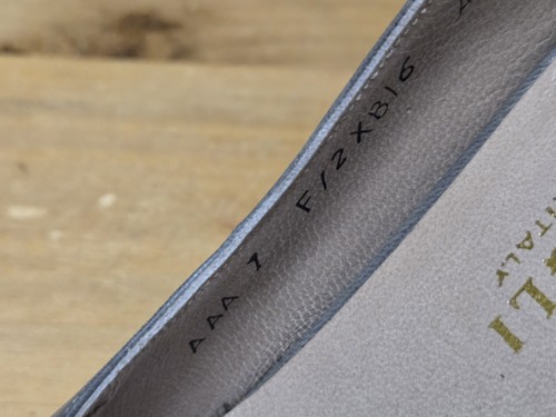 VTG Lt grey Bruno Magli Grey slingback Heels, Size 7 With Box READ DESCRIPTION - Picture 8 of 12