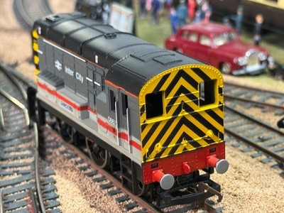 Hornby Class 08 Diesellok Intercity Piccadilly Shunter OO voll gewartet verpackt
