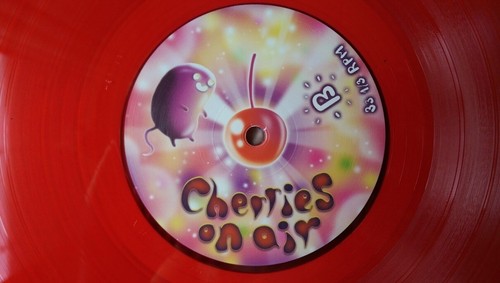 DVA Cherries On Air (Chuchel OST) RED VINYL LP - 第 3/6 張圖片