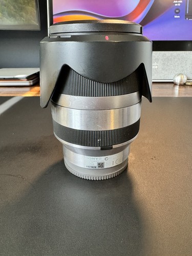 Sony Alpha NEX-7 24.3 MP Mirrorless, w/ 18-55mm, 18-200mm, Carl Zeiss 24mm + - Picture 9 of 15