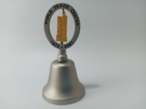 World Trade Center New York City Collector’s Bell Desktop Memento Home Decor. (K - Picture 1 of 3