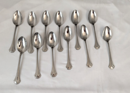 REED AND BARTON 18/8 STAINLESS REGINE FLATWARE 58 PIECES - Picture 5 of 9