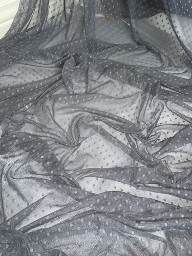1 mtr grey dot dobby soft tulle net dress fabric...58”wide (147cm) - Picture 4 of 4