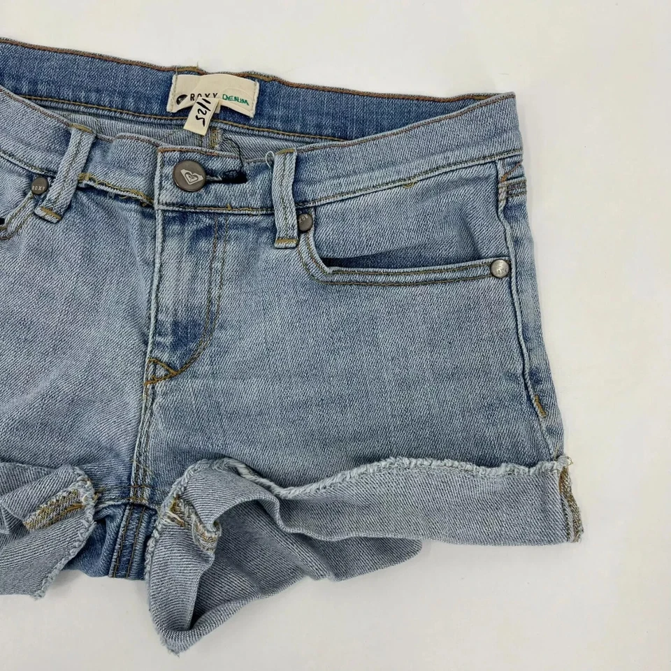 Pantalones Cortos de Denim Roxy Para Mujer Talla 25 Azul Lavado Claro Algodón Puños Playa Y2K Foto 3 de 4