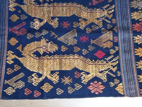 Vintage Lao Ethnic Silk, Cotton, Handwoven/Loomed And Embroidered Textile - Picture 12 of 12