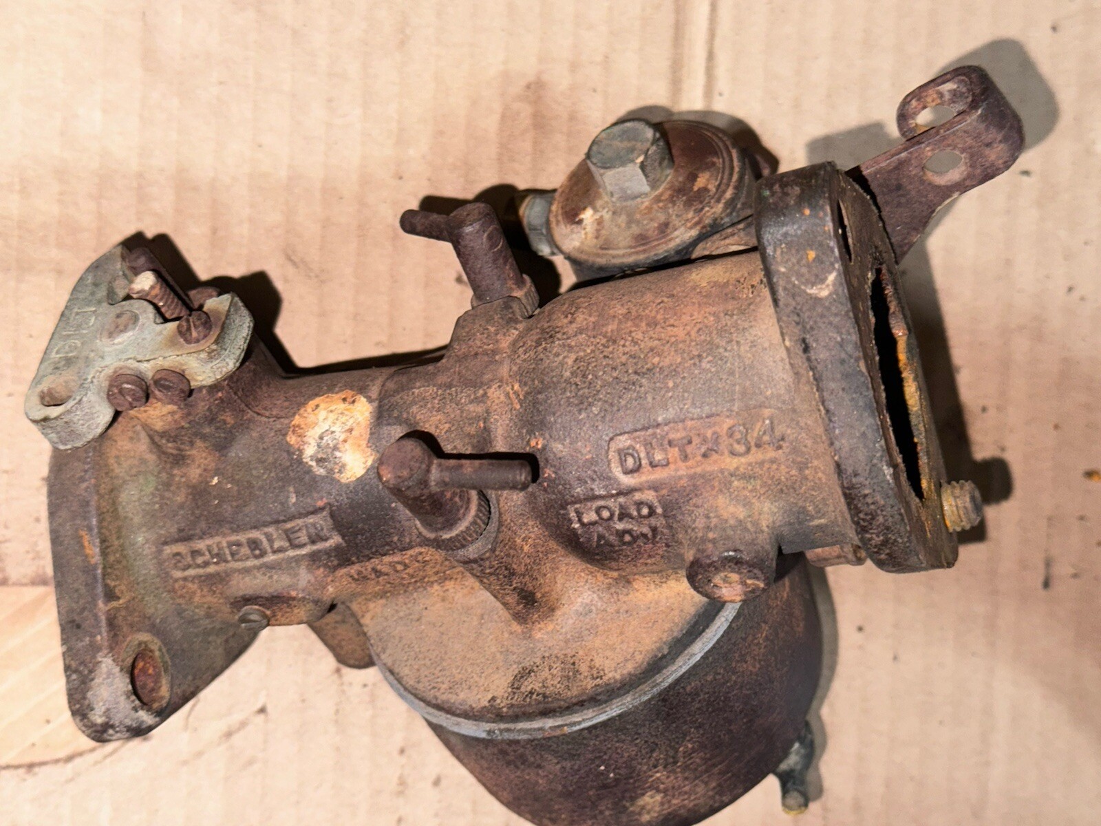 JOHN DEERE MID STYLED B DLTX 34 ALL FUEL CARB CARBURETOR BW BN BNH BWH