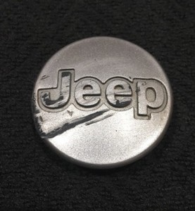 Jeep-Cherokee-Wrangler-5DY07-Factory-OEM-Wheel-Center-Rim-Cap-Hub-Cover-Lot-4T