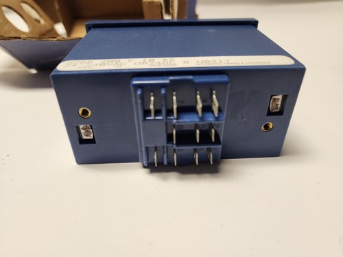 ATC 328D 200 F 10 XX 24-240 VAC OR24DC B 10417 Time Delay Controle - Picture 7 of 8
