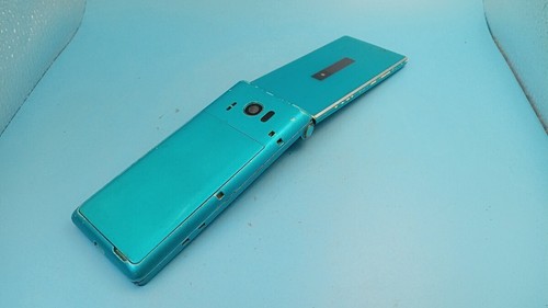 SHARP AQUOS KEITAI DOCOMO SH-06G Blue Android Flip Phone Unlocked From Japan - Picture 4 of 9