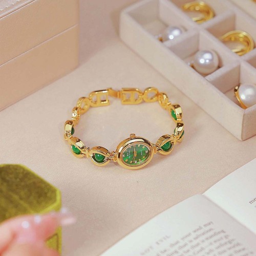 New Gold Vintage Women Watch with Green Stone Bracelet Band Womens Luxury Watch. - Picture 7 of 9