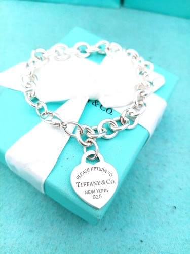 TIFFANY & CO. HEART TAG PENDENTE NUOVO ORIGINALE DI STORE. COMPLETO DI TUTTO  - Picture 1 of 3