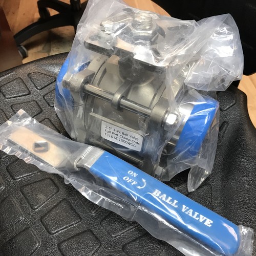 2-1/2" Full Port SANITARY 3-Pc BALL VALVE 1000WOG 316SS - Picture 2 of 5