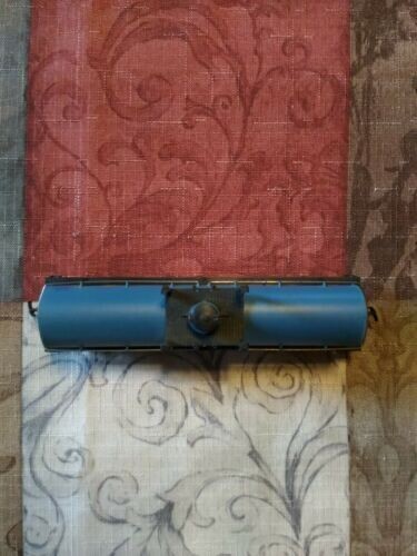 ho scale Dow single dome tank car #X-38370 - Picture 4 of 6