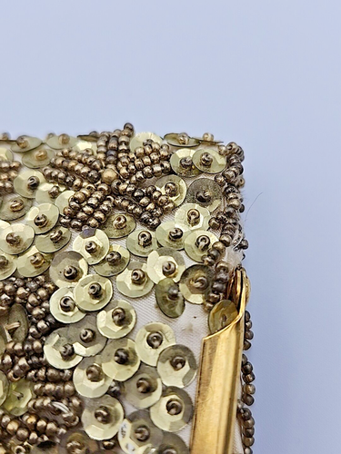 Vintage Hand Beaded Sequin fold-over gold clasp clutch made in Hong Kong READ - Picture 22 of 23