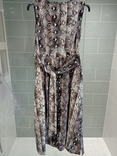 Dress Warehouse Snakeskin Design Size 12 Very pretty Back detail Fabulous cond - Picture 7 of 12