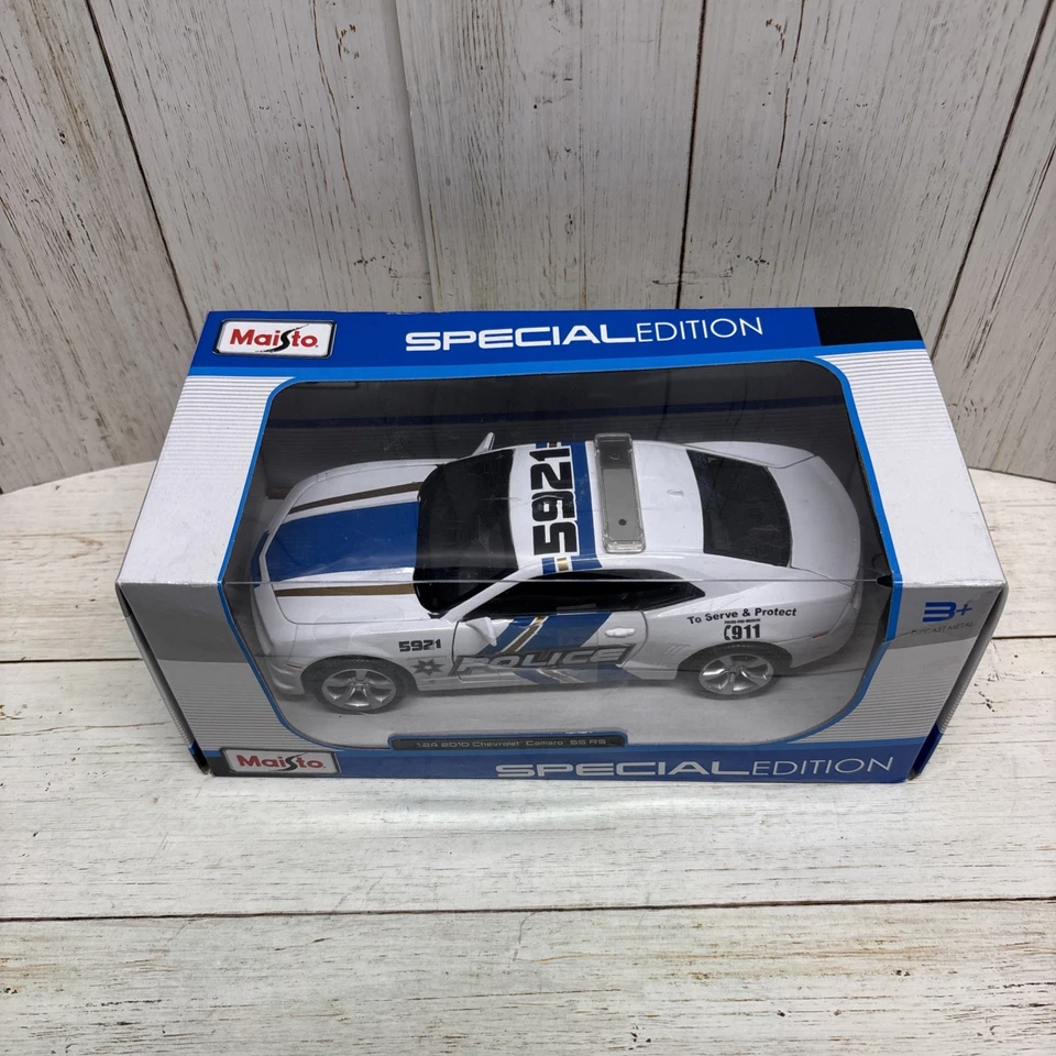 Maisto 1: 24 比例模型压铸 2010 雪佛兰科迈罗 SS RS 警车-玩具 — 第 2/3 张图片