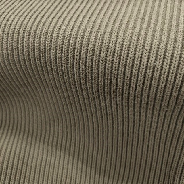 AURALEE V-Neck Rib SUPER FINE WOOL RIB KNIT P/O A6AV06RK