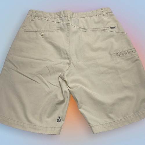VOLCOM Men’s 32 Cream Bermuda Shorts - Picture 2 of 3