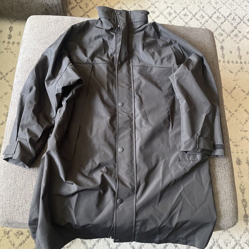 burberry Men’s Oversized Logo nylon jacket - Picture 1 of 10
