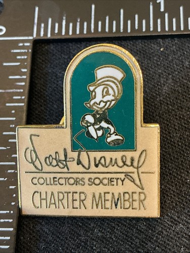 WDCC Walt Disney Collectors Society Pin Jiminy Cricket Charter Member Ltd Ed LE - Picture 1 of 6