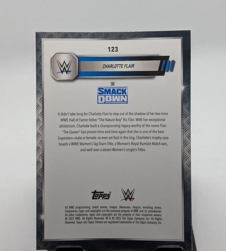 2025 Topps Chrome WWE Charlotte Flair Xfractor #123 | SMACKDOWN - Picture 2 of 2