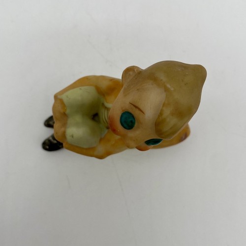 Vintage Porcelain Cricket Elf Pixie Bug Eyed Figurine Japan Anthropomorphic - Picture 5 of 10