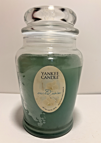 Yankee Candle Orchid Rain RETIRADO Y RARO Tarro Vela Grande 19.8 OZ Verde NUEVO - Imagen 1 de 9