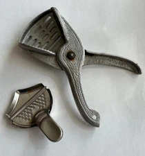 Vintage Hand Held Lemon Lime Squeezer Citrus Juicer Tool