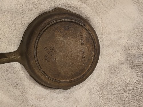 Vintage No. 3 Cast Iron Skillet 6 5/8" Made In USA - Picture 3 of 4