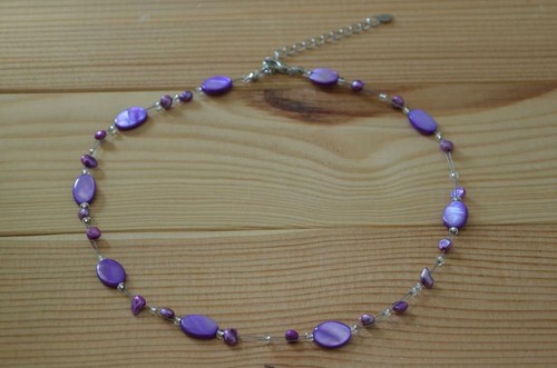 Halskette Glas Perlen Perlmutt Scheiben oval lila 42-48cm - Bild 2 von 4