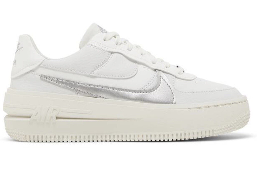 靴 NIKE AIR FORCE 1 PLT.AF.ORM LV8 WMNS) Nike Air Force 1 PLT.AF.ORM LV8 'White Metallic Silver