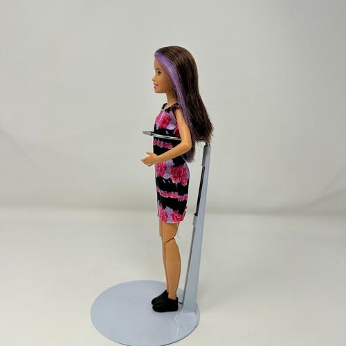Mattel Barbie Babysitters Club Doll Skipper Brown and Purple Hair with Blue Eyes - Picture 4 of 12